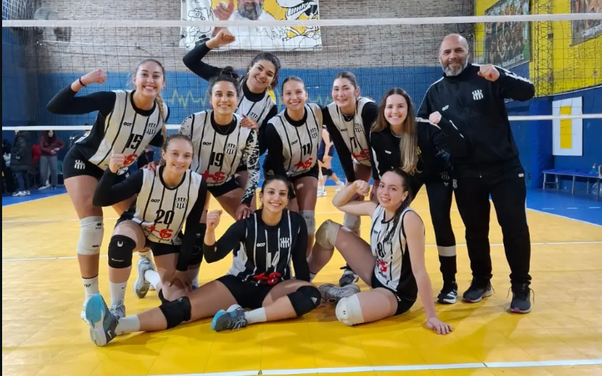 Bell Vóley arrasa: campeón invicto en Rosario y campeón Sub 18 en la Liga del Sudeste.