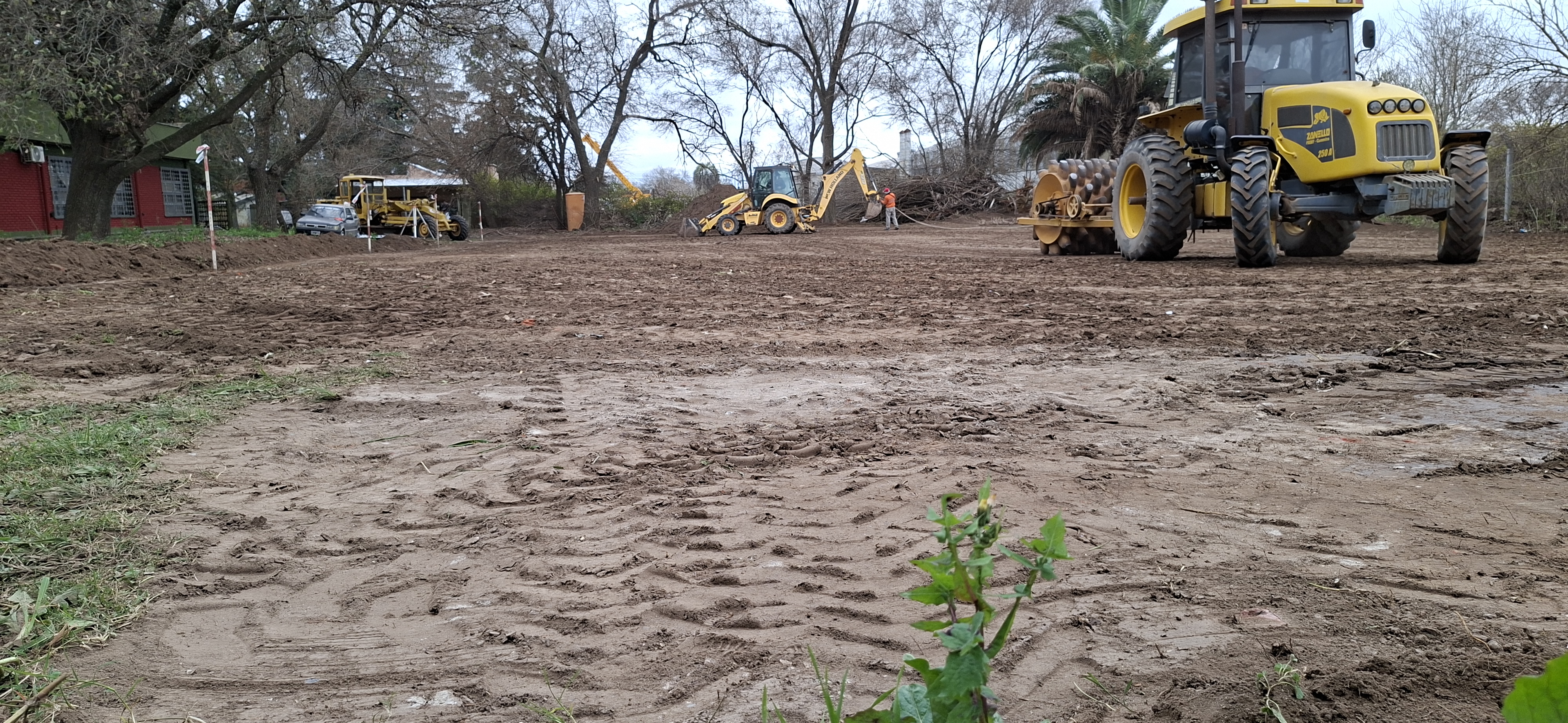 IPEA 293: Comenzó la construcción del nuevo playón deportivo.