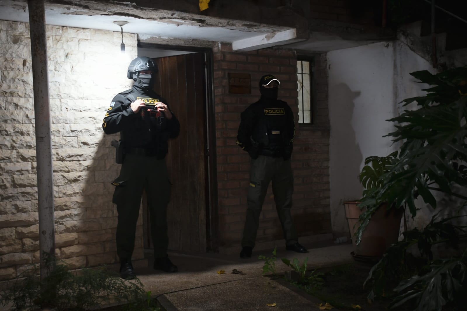 POLICIA-CBA-1.jpg