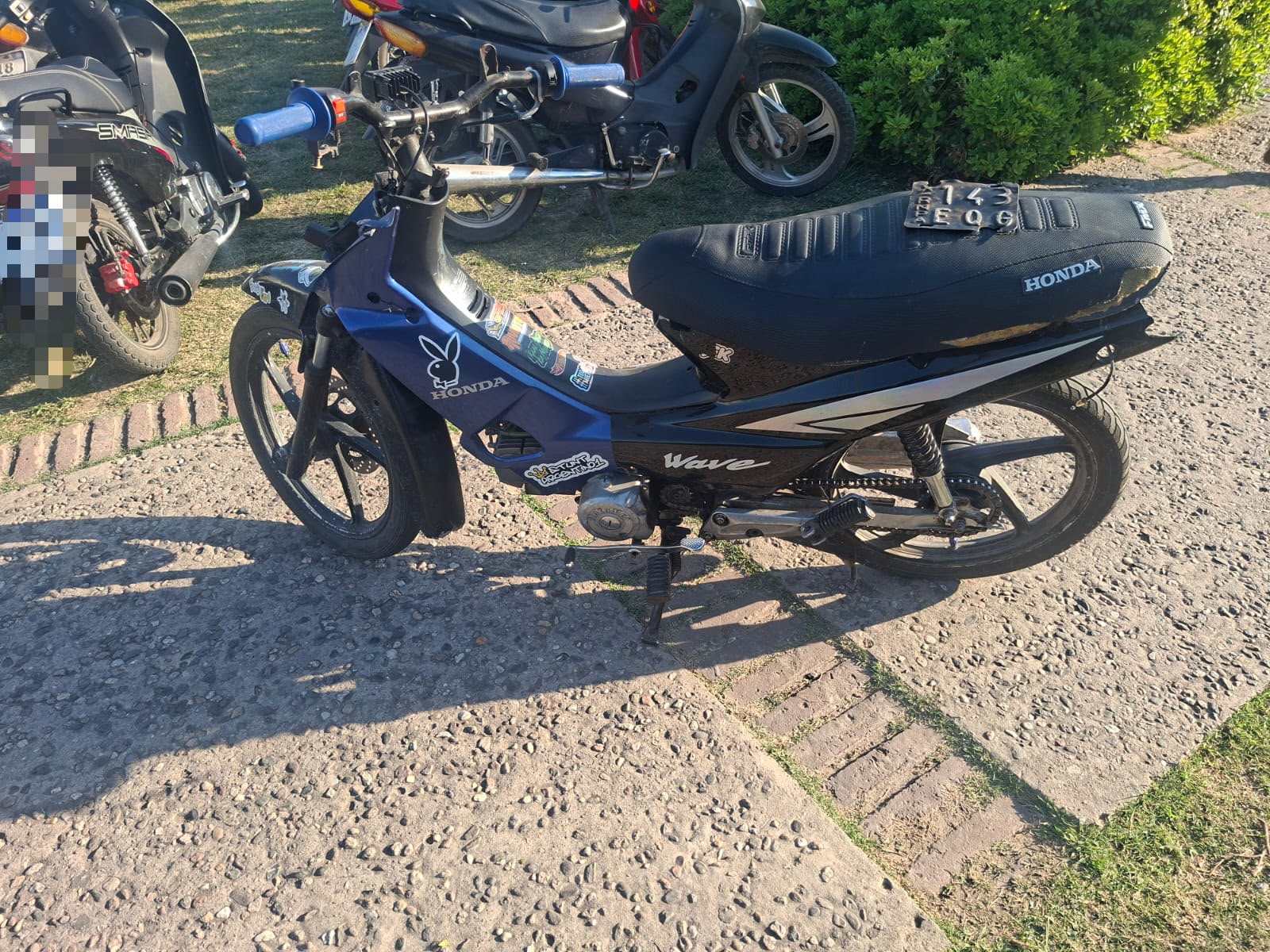 MOTO-21.jpeg