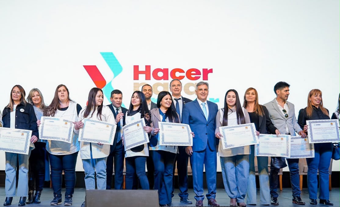 Llaryora anunció un fondo de $600 millones para las Coordinaciones Locales de Educación